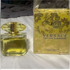 Versace Yellow Diamond Eau de Toilette 6.7 oz